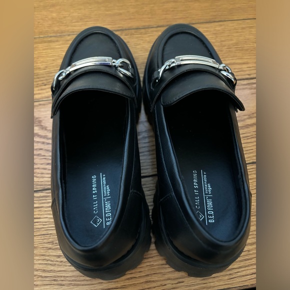 Black flats/loafers, Size 8.5, Call It Spring, Like New - Picture 3 of 4